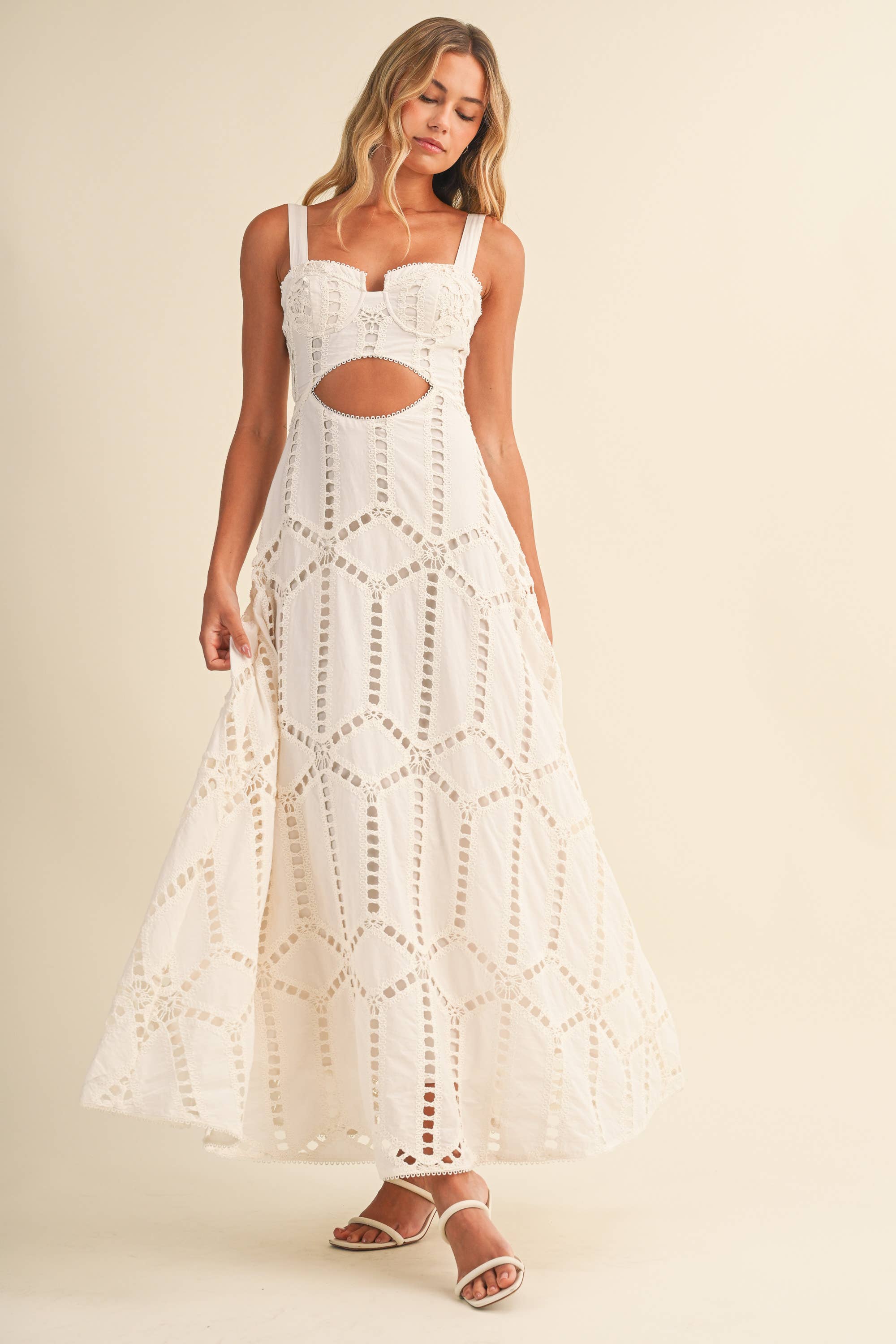 ID10399 EMBROIDERED CUTWORK BUSTIER FLARE LONG DRESS WITH MI: Black / L