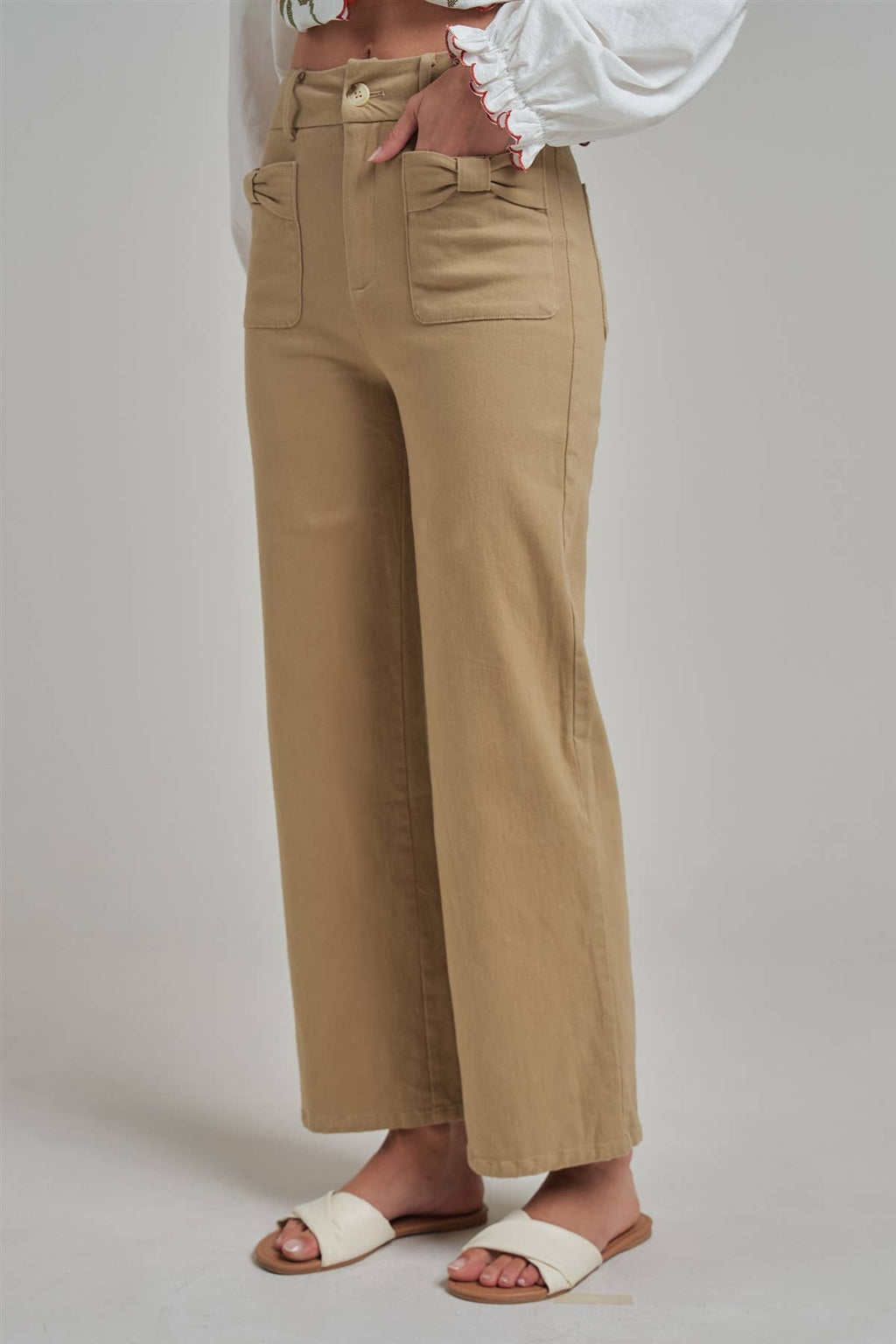 WIDE LEG STRETCH PANTS WITH BOW FRONT POCKETS