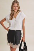 MULTI-WAY VERSATILITY SOFT COTTON BUTTON-DOWN SWEATER VEST: OFF WHITE / S