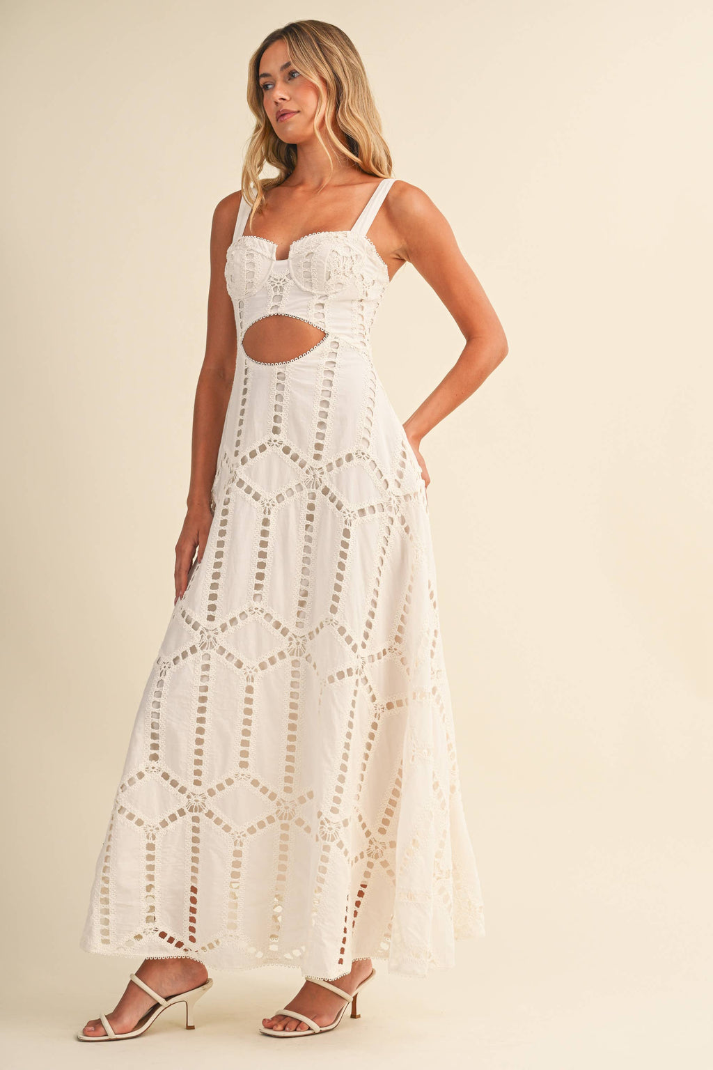 ID10399 EMBROIDERED CUTWORK BUSTIER FLARE LONG DRESS WITH MI: Black / L
