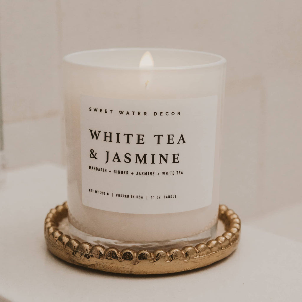 *NEW* White Tea and Jasmine 11 oz Soy Candle - Home Decor