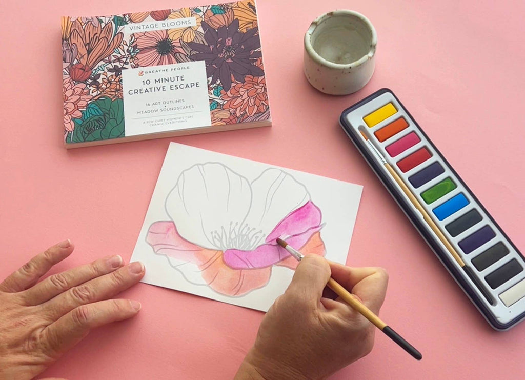 10 Minute Creative Escape Art Book — Vintage Bloom