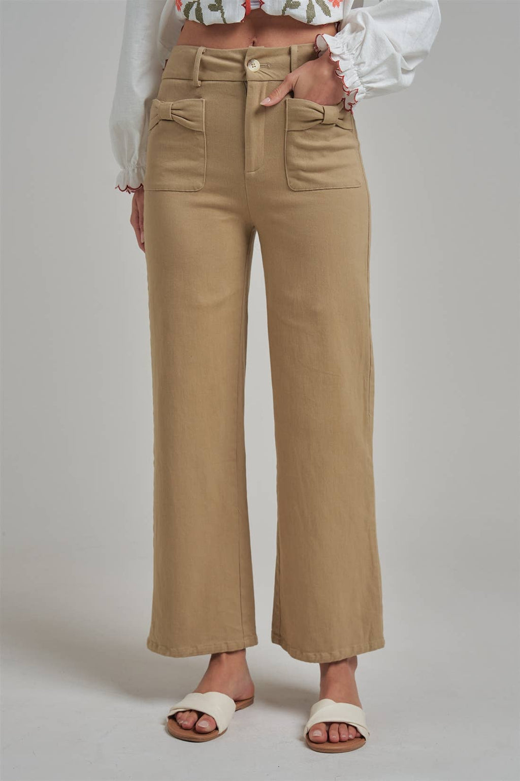 WIDE LEG STRETCH PANTS WITH BOW FRONT POCKETS