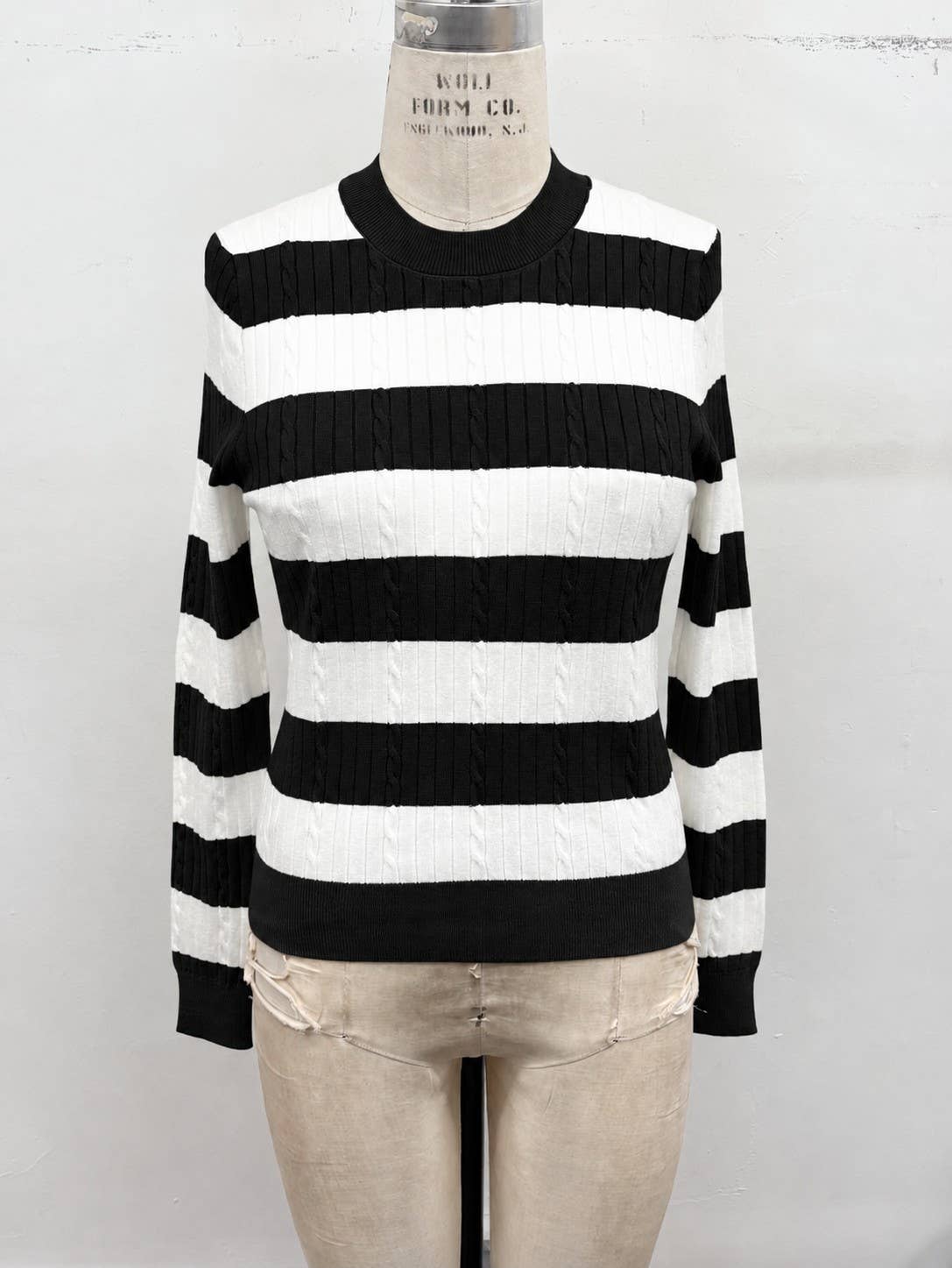 Stripe Cable Knit Sweater: Black/ivory / S