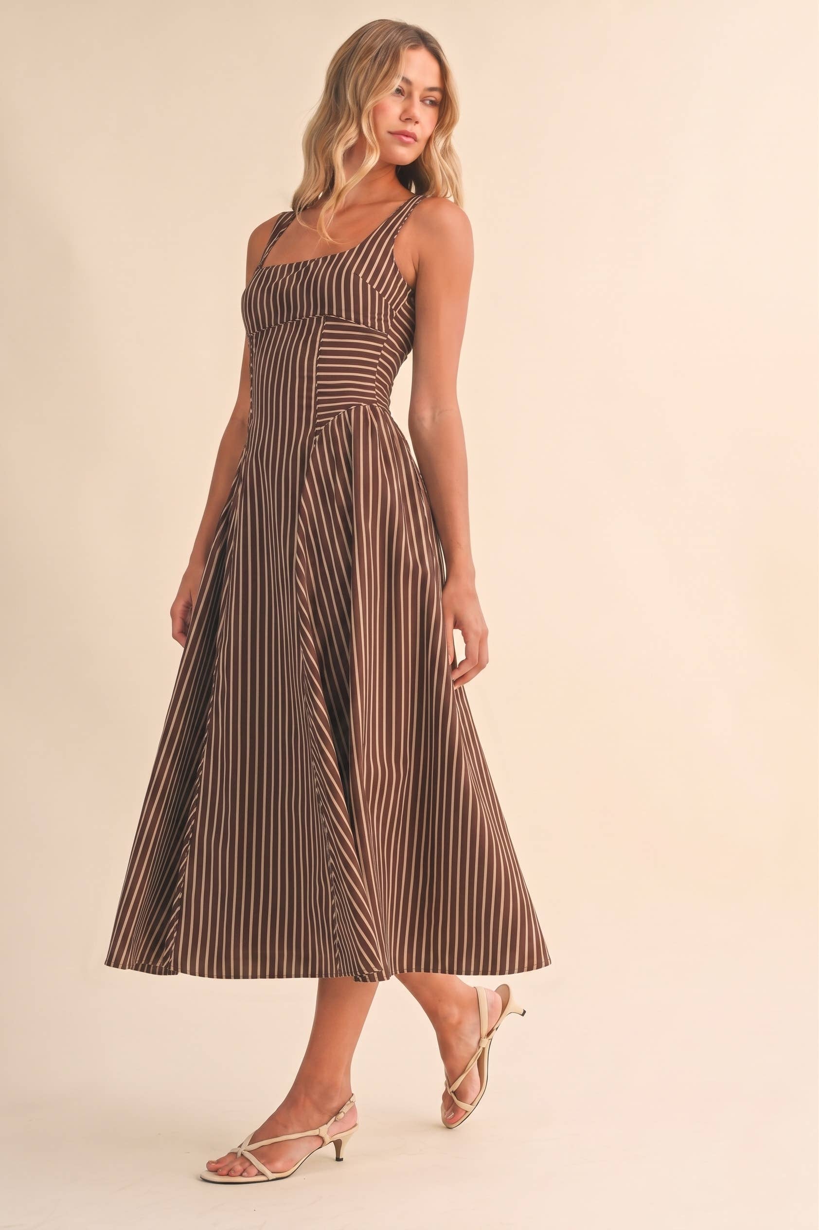ID10390 STRIPED JUMBO BACK BUCKLE PIPING DETAIL MIDI DRESS: CREAM/BROWN / M