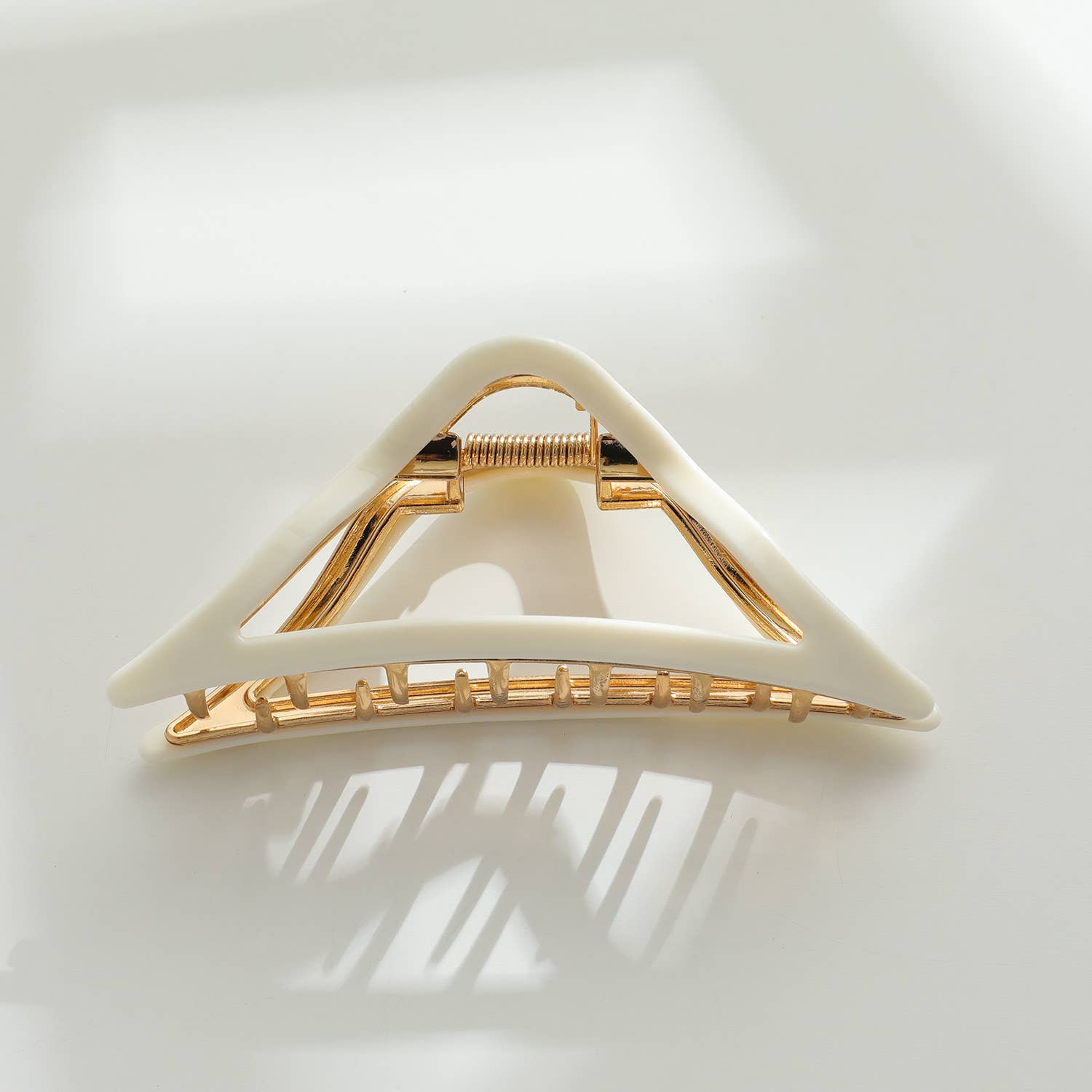 Vera White/Gold Metal Assorted Claw Clips