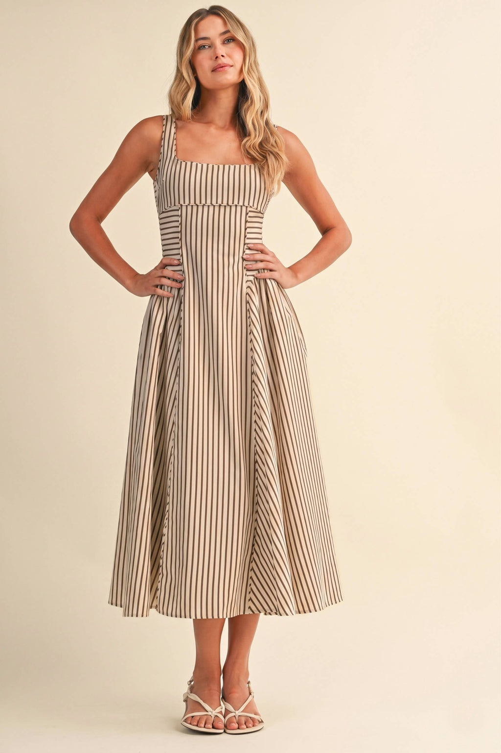 ID10390 STRIPED JUMBO BACK BUCKLE PIPING DETAIL MIDI DRESS: CREAM/BROWN / S