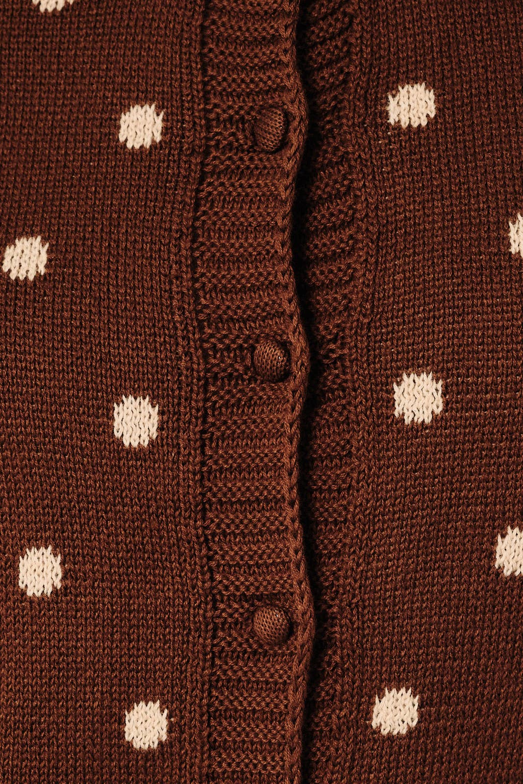 ROUND NECK BUTTON DOWN POLKA DOT SWEATER CARDIGAN: BROWN-CREAM DOT / L