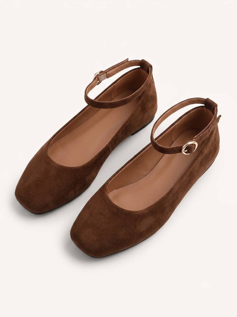 GLOBAL-25X Ankle Strap Ballet Flats with Square Toe: TOBACCO SU / A12