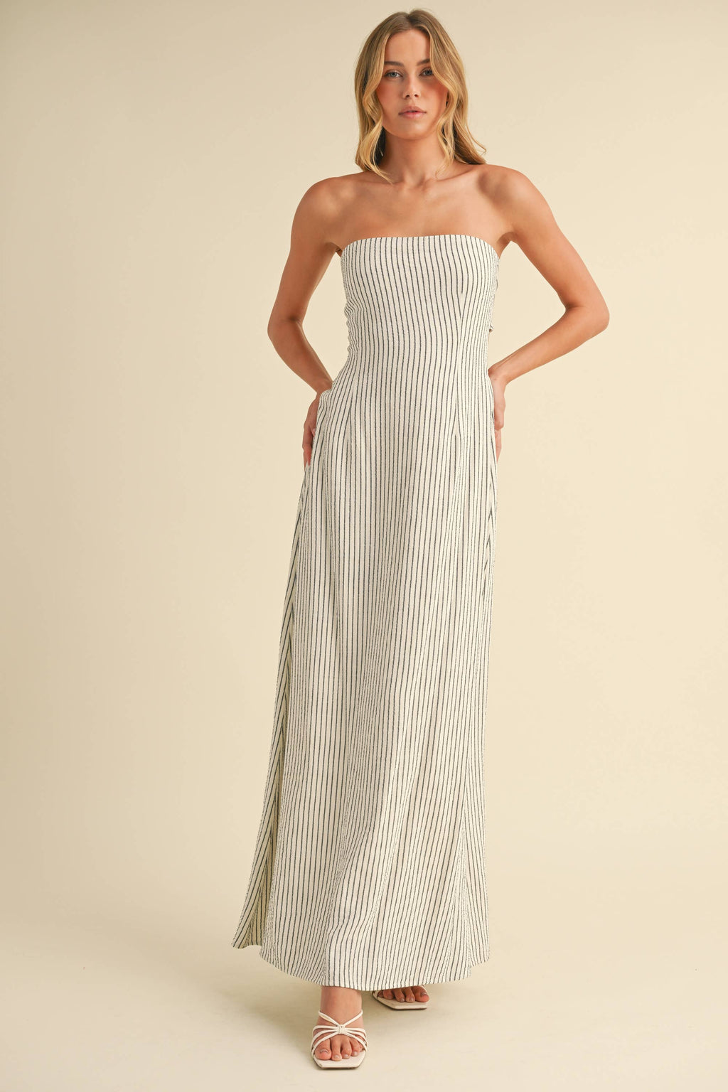 STRIPED LONG BACK TIE STRAPLESS MAXI DRESS: IVORY