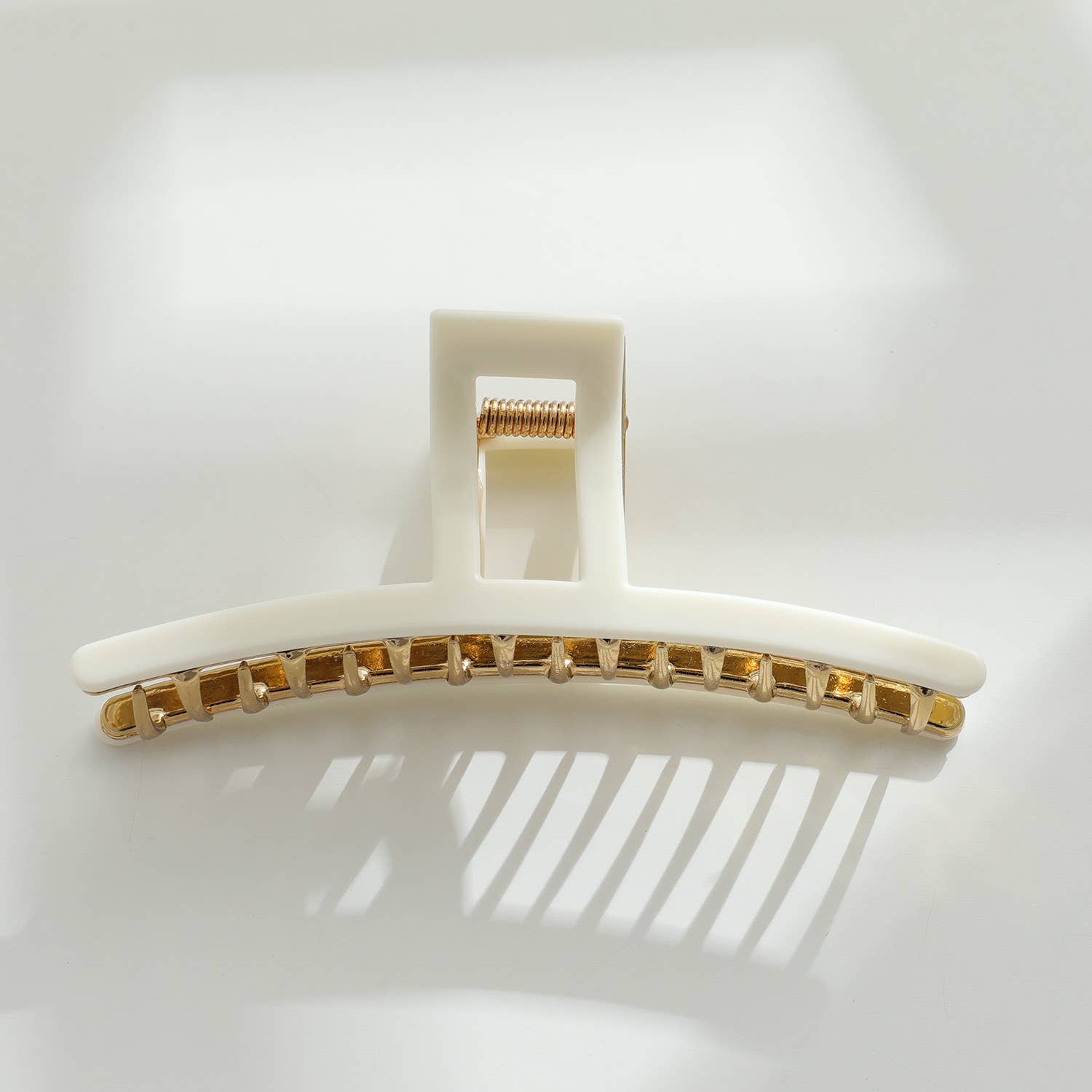 Vera White/Gold Metal Assorted Claw Clips