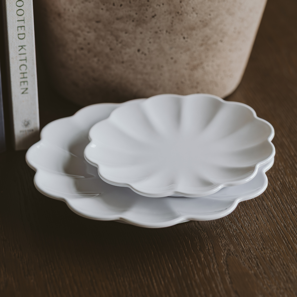 White Scalloped Serving Tray Set of 2 - Home Decor