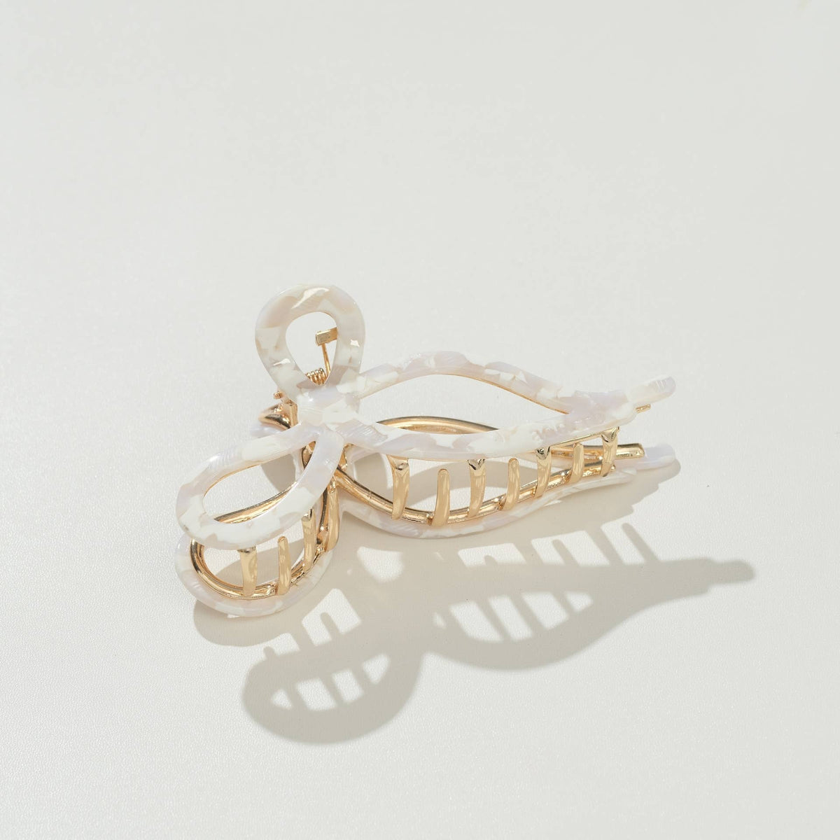 Sabrina Vintage Snow Ribbon Metal Bow Claw Clip - Large: Assorted
