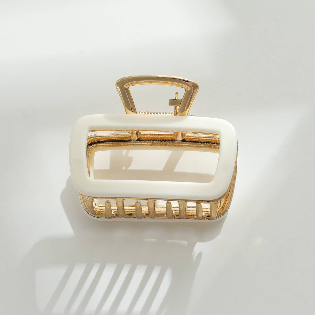 Vera White/Gold Metal Assorted Claw Clips