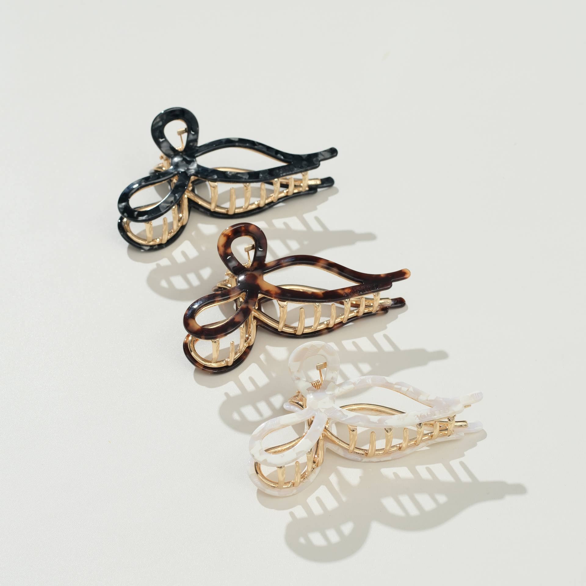 Sabrina Vintage Snow Ribbon Metal Bow Claw Clip - Large: Assorted