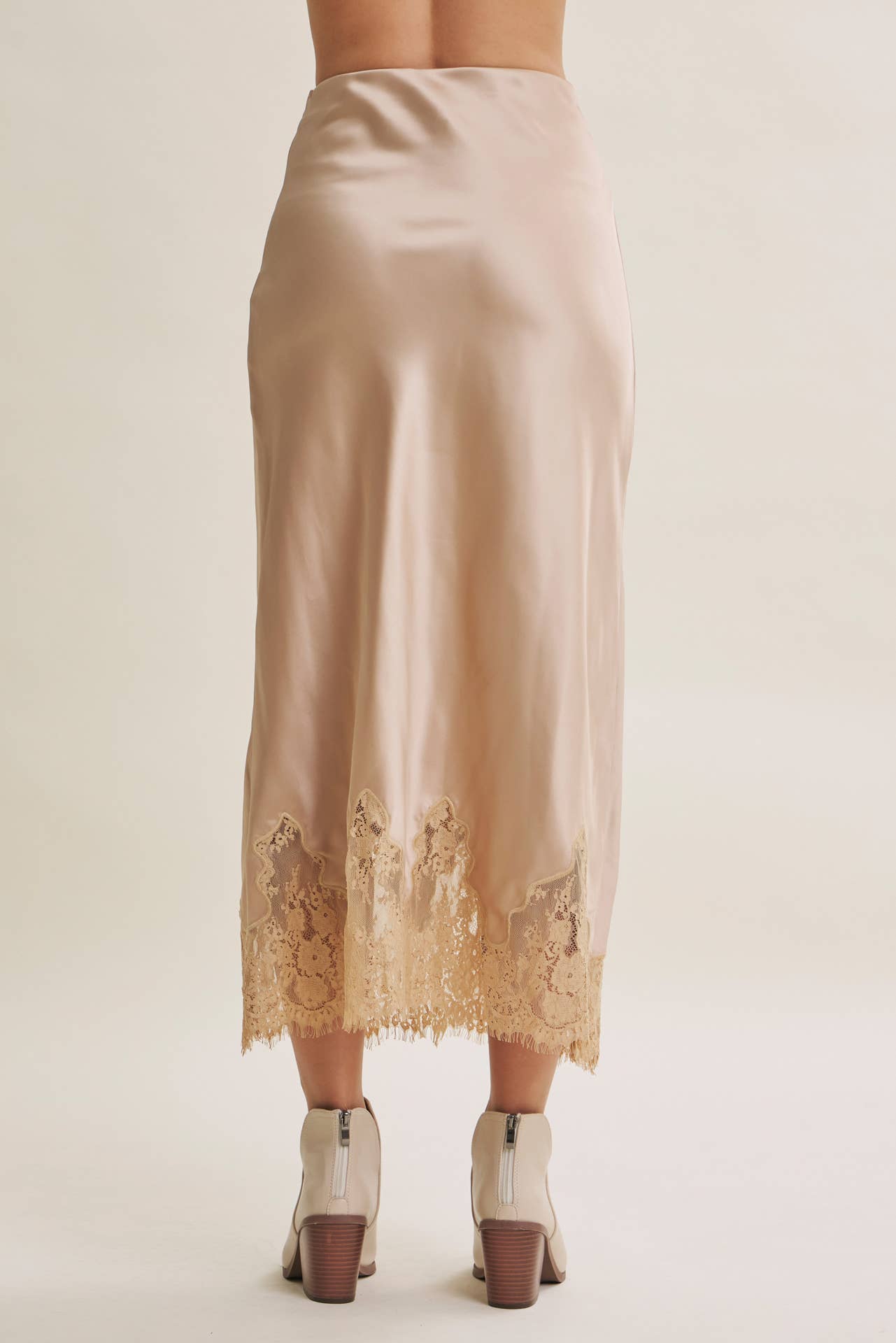 UNEXPECTED ELEGANT FRENCH LACE SATIN MIDI SKIRT: CHAMPAGNE / S